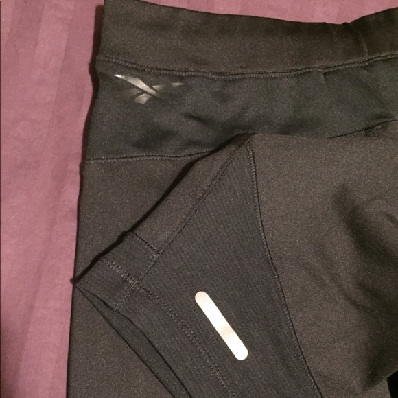 NWOT Reebok Training Capris - Picture 4 of 7
